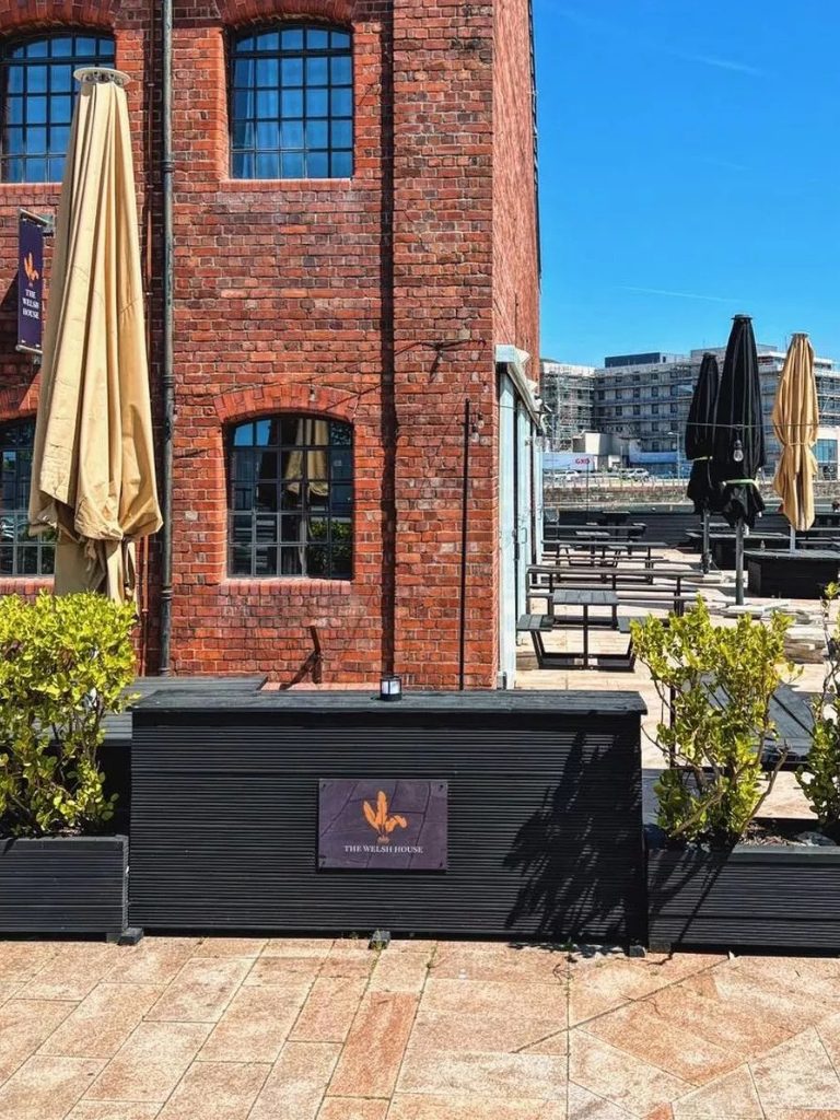 The Welsh House in Swansea Marina