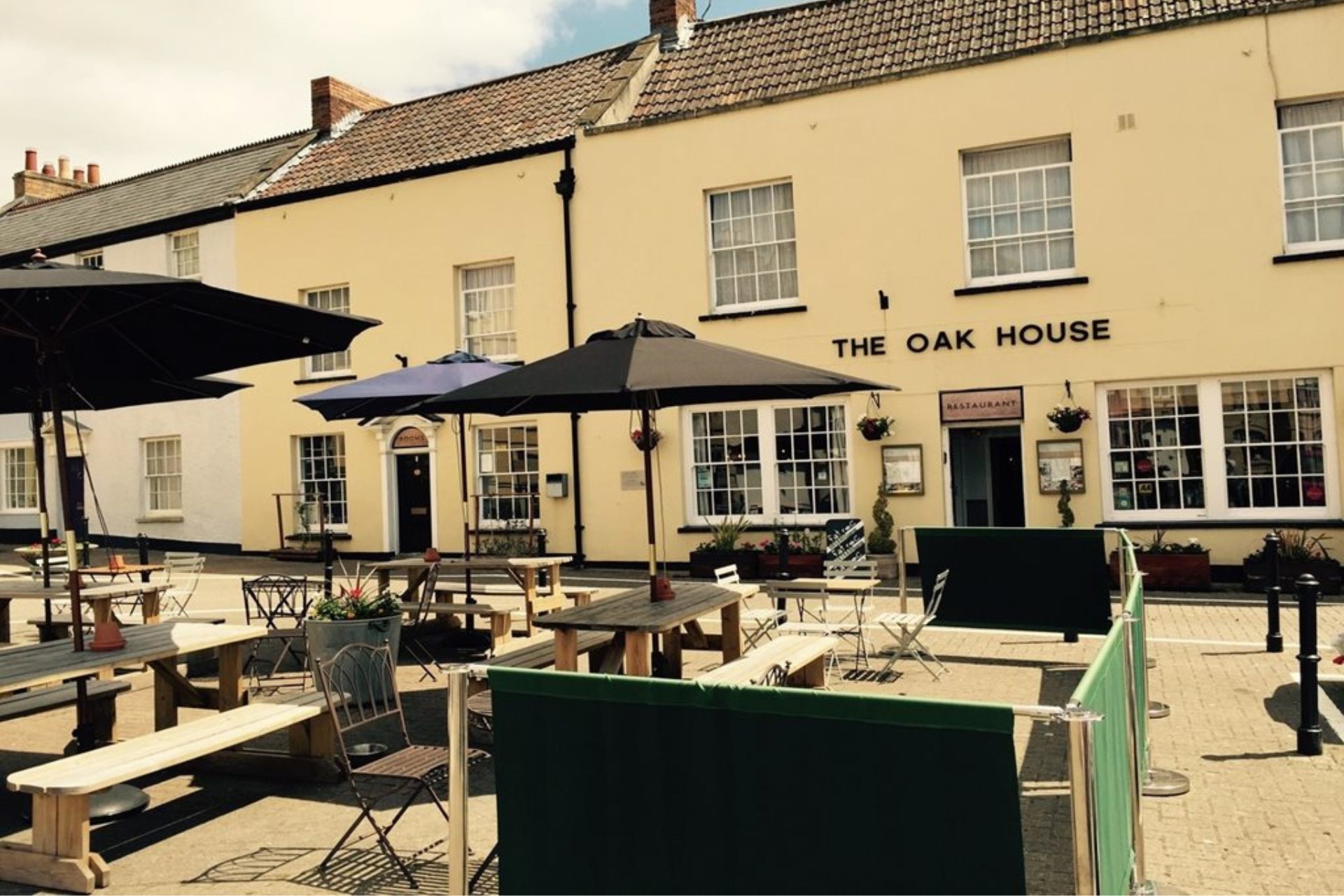 The Oak House Hotel